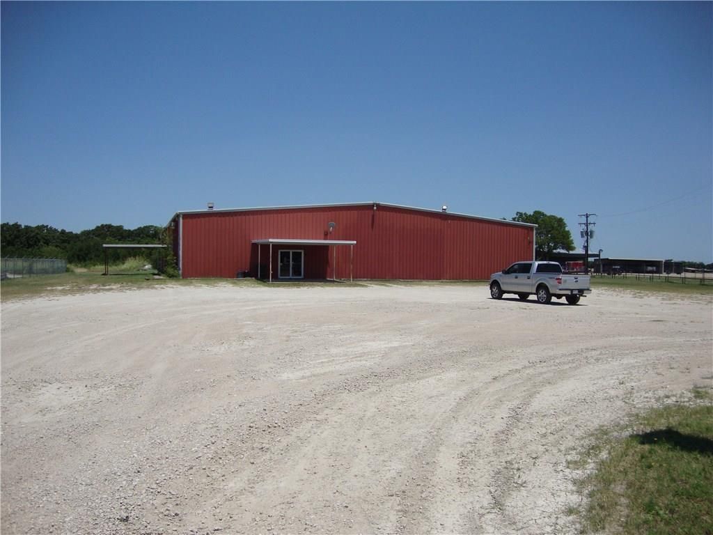 2014 Interstate Highway 30 W, Greenville, TX 75402